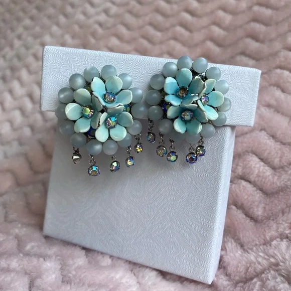 Leru Bracelet and Earring set - Picture 6 of 7